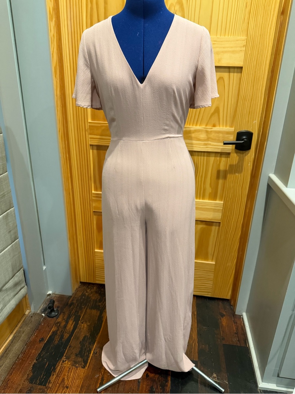 Wide leg, extra small v-neck jumpsuit in beautiful blush color